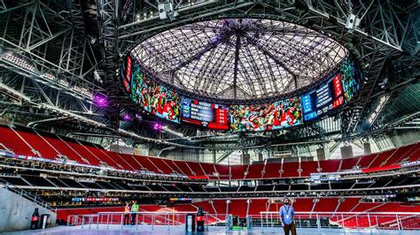 They have ad problems with the roof opening and closing. Where to Eat at Mercedes-Benz Stadium, Home of the Atlanta Falcons and Atlanta United FC - Eater ...