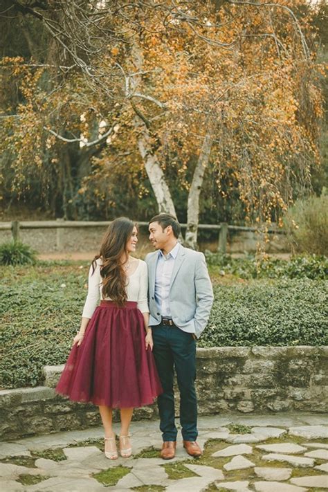8 Fall Engagement Session Styles We Love Engagement Photos Fall Fall Engagement Outfits