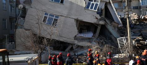 Terremoto In Turchia Il Bilancio Di Morti E Oltre Mille Feriti