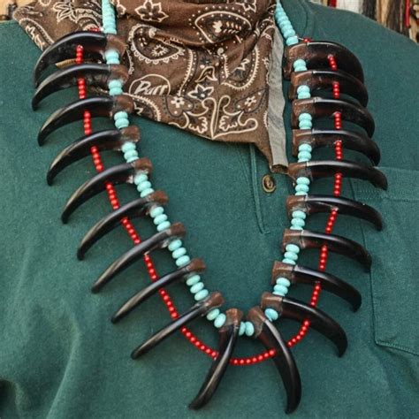 Grizzly Bear Claw Plains Indian Necklace
