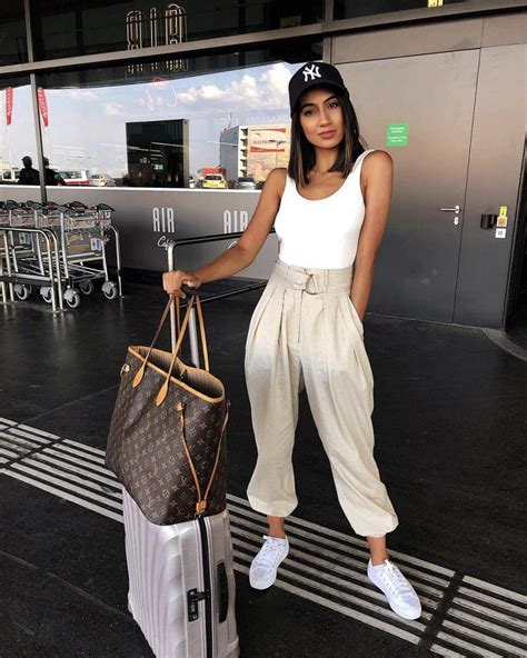 Airport Outfit Ideas To Wear In Fashion Inspiration And Discovery