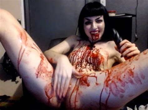 Slut Bloody Knife