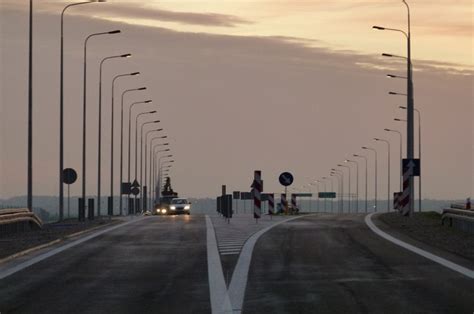 Via baltica jest częścią europejskiej trasy e67, która zaczyna się w czechach i biegnie przez polskę, litwę, łotwę i estonię aż do finlandii. Trasa Via Baltica - conadrogach.pl