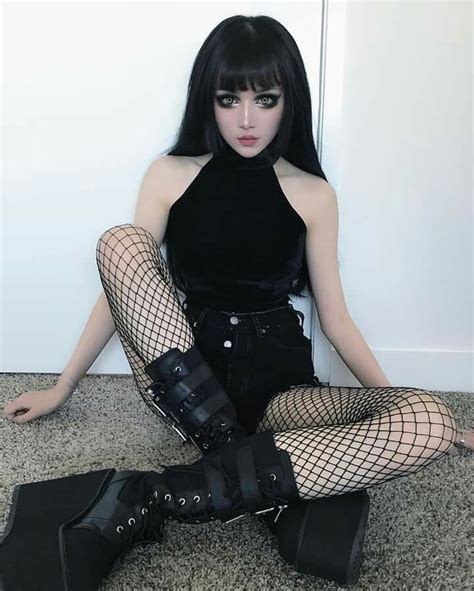 Goth Beauty Dark Beauty Gothic Girls Gothic Lolita Dark Fashion Gothic Fashion Kina Shen