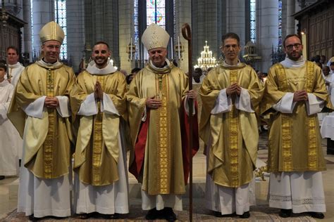 2 Nouveaux Prêtres Et Un Diacre En Vue Du Sacerdoce Église Catholique