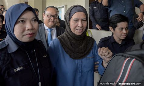 Is your surname abdul wahab? Malaysians Must Know the TRUTH: Ex-SSM CEO, son face 37 ...