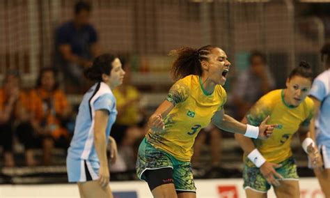 A seleção dinamarquesa de futebol feminino representa a dinamarca no futebol feminino internacional. Seleção feminina de handebol terá no Mundial a base campeã ...