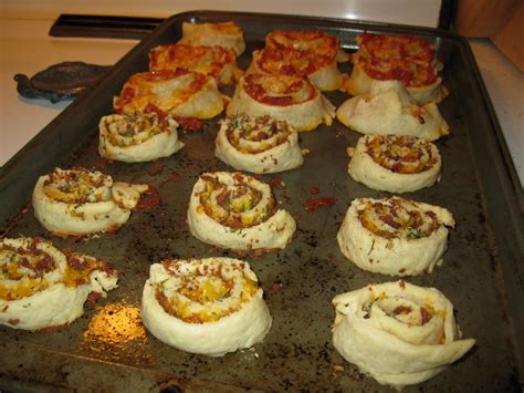 You'll find lots of ideas for dinner from all our awesome members and you can share your ideas too! Cooking Challenge: Pie crust pinwheels-Brooke