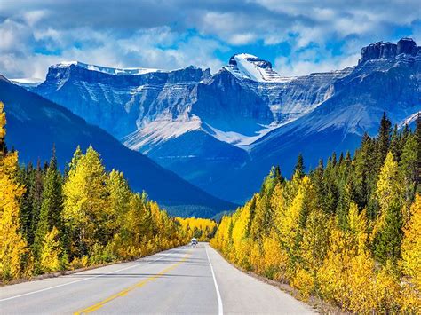 Check Out The Beautiful Fall Foliage In The Rocky Mountains Alberta