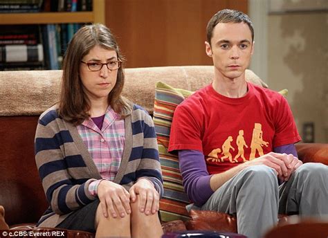The Big Bang Theorys Sheldon And Amy Finally Share First Kiss Daily Mail Online