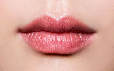 Beauty Tipps für volle Lippen Vollere lippen Lippen schminken Schönheitshacks