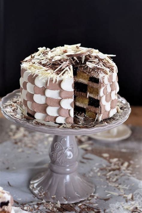 Milch und eier abwechselnd zugeben. Eine Mustertorte: Marzipan-Schokolade-Torte | Schokoladen ...