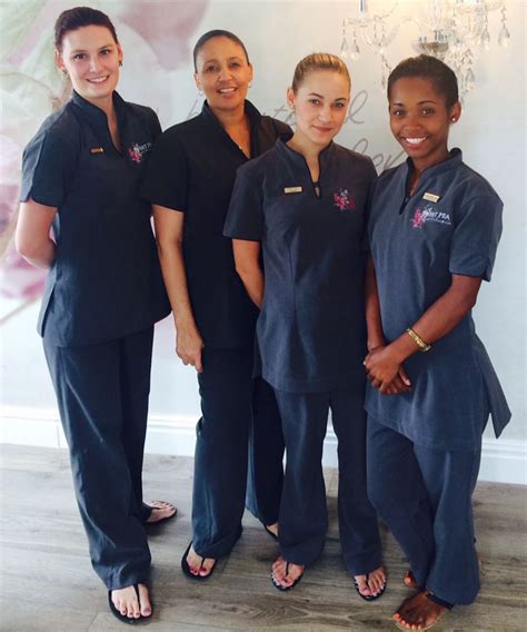 Sweetpea Spa Therapists In Lt2416 And Lp2415 Spa Uniform Beauty