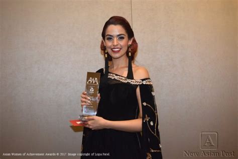 Jaspreet Kaur Wins Awa Awards 2017 Sikh Entrepreneur
