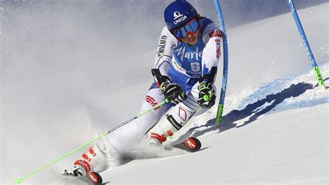 Slovačka skijašica petra vlhova pobijedila je danas u slalomu, utrci svjetskog kupa održanoj u slovakinja petra vlhova pobjednica je slaloma skijašica za svjetski kup održanog u austrijskom. Tentoraz bez pódia. Vlhová skončila 4., Shiffrinová nedala nikomu šancu - Zimné športy - Šport ...