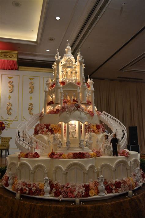 le novelle cake unusual wedding cakes extravagant wedding cakes big wedding cakes