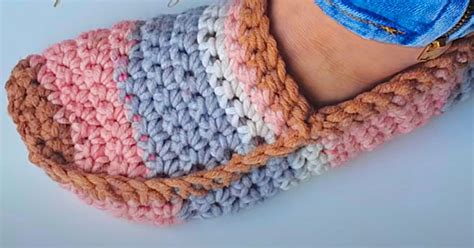 How To Make Crochet Moccasin Slippers Crochet Slipper Pattern Easy Crochet Slippers Crochet