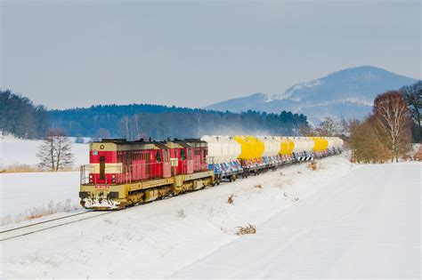 Bakgrundsbilder Landskap Snö Vinter Fordon Tåg Järnväg Alperna