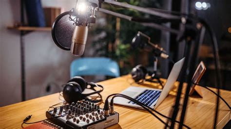 The Best Podcasting Equipment According To The Experts Mental Floss