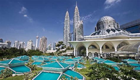 Boleh saya tahu,apakah nama nama company seni bina landskap yg terkenal di malaysia dan luar. 12 Tempat Wisata Malaysia Yang Terkenal - Info Berbagai ...