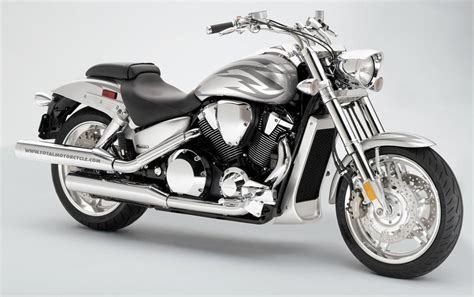 Established in 1948, honda motor company, ltd. Total Motorcycle Website - 2005 Honda VTX1800F Spec 3