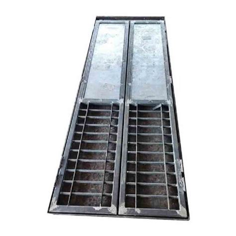 Simple 13.5mm Iron Main Gate, For Home at Rs 110/kg in Ujjain | ID
