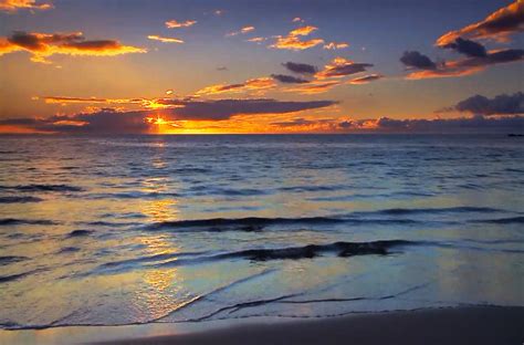 Screensavers The Beach Sunset Free Download