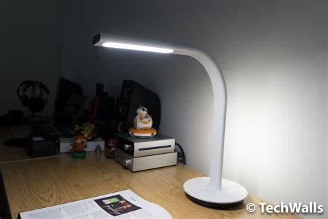Xiaomi Philips Eyecare Smart Lamp 2 Review When Xiaomi Partners With