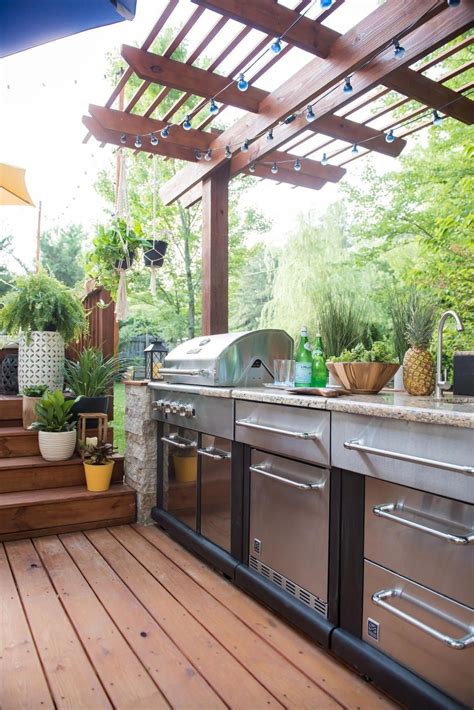 Maybe you would like to learn more about one of these? Pergola For Small Backyard #PergolaOutdoorKitchen | Diy ...