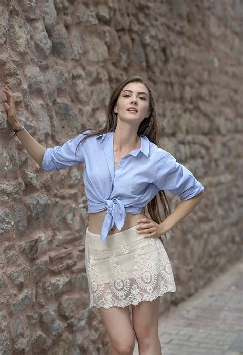 Pin By Ahammad Tausif Mayeen On Turkish Celebs Fashion Turkish Women