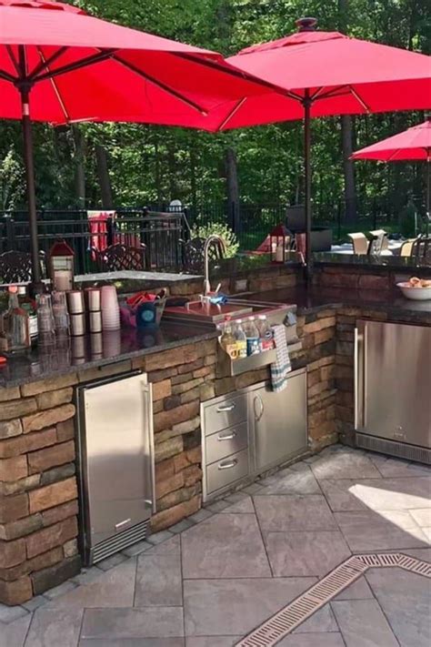You also can choose an outdoor sink design that connects to a garden hose spigot. Best Outdoor Kitchen Ideas For Your Backyard In 2020 ...