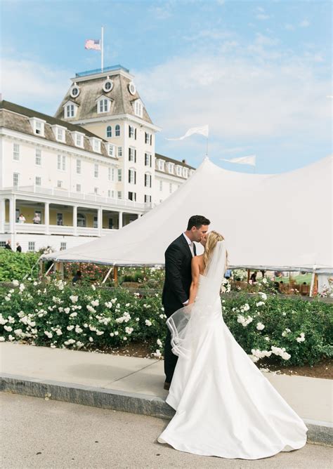 True Event Westerly Ri Ri Wedding New England Wedding Ocean House