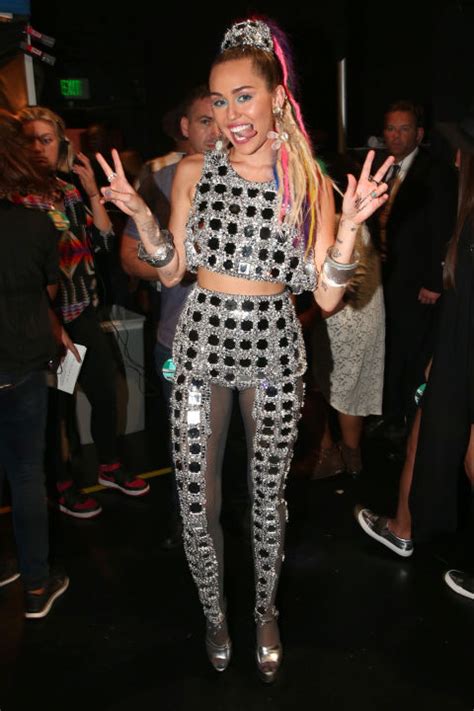 Miley Cyruss Insane Outfits At The 2015 Vmas