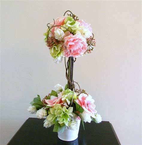 Topiary Centerpieces For Weddings Topiary Flower Arrangement Floral