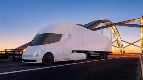 Tesla Semi Truck Out Truck The Rivals In Every Aspect Rx Mechanic