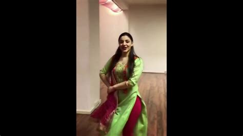 Punjabi Dress Tight Salwar Full Video Most Viral Video Hot Girl Dance Portrait View