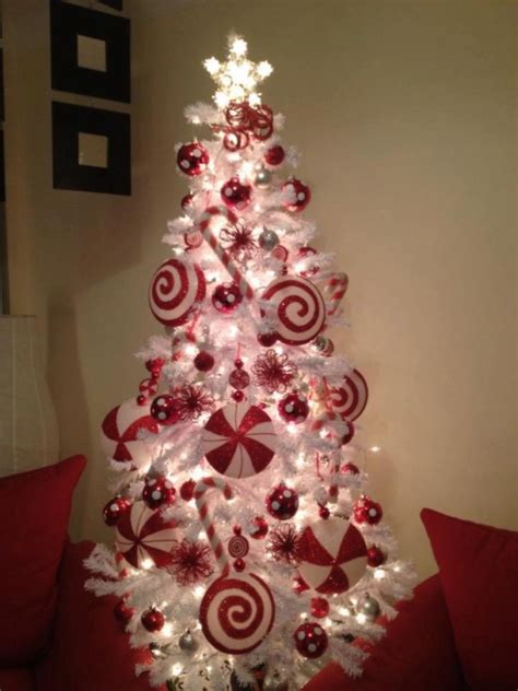 30 Candy Christmas Tree Decorations Ideas That Will Make Your Holiday