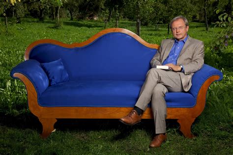 Herausgekommen sind insgesamt zwei trailer, ein generaltrailer , intro und. Zum letzten Mal: ZDF-Literatursendung "Das blaue Sofa" mit ...