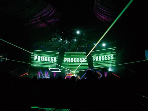 E N L I G H T E N M E N T » VJ at m-flo tour MF10 yokohama arena 02