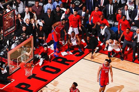 the kawhi leonard game 7 buzzer beater captured by photographer mark blinch at the 2019 nba