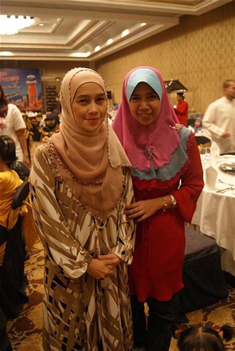 Suara dina nadzir tak bagus. Miles of smiles: Happy & teruja dapat berbuka puasa @hotel ...