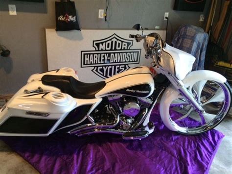 Harley Davidson Street Glideroad Glide 30 Big Wheel Bagger Custom