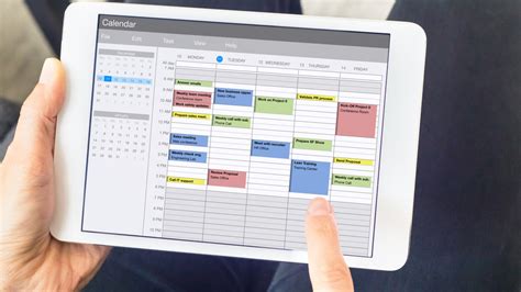 Time block and schedule your day. A Quick Guide to Time Blocking - ProjectManager.com