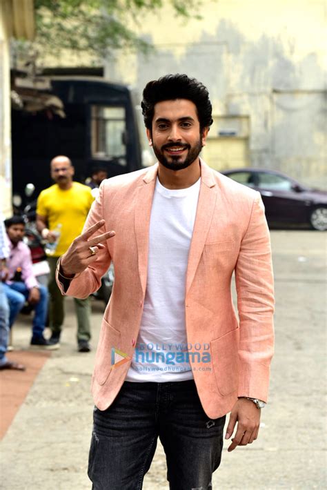 Nushrat Bharucha And Kartik Aaryan Snapped On The Sets Of Indias Next Superstars Sunny Singh