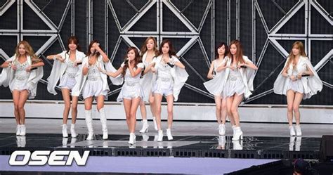 5 august marks 13 years since the voices of girls' generation were first heard by the world. Knetizens react to "SNSD performed Into the New World for ...
