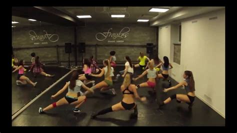 Sexiest Twerk Choreography Ever Bubble It Fun Youtube