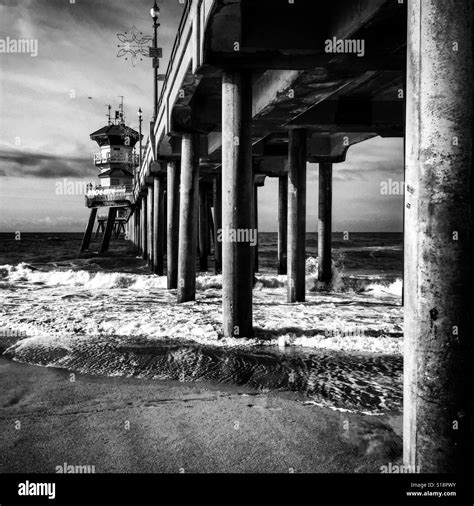 Black And White Huntington Beach Pier Stock Photo Alamy