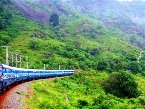 15 Of The Most Beautiful Train Routes In India You Should Travel