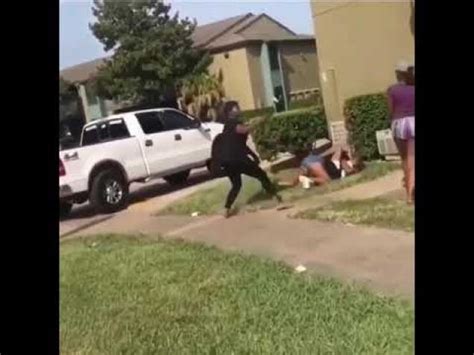 Mom Pulls Gun On Teenager During Babe S Fight Video EBaum S World