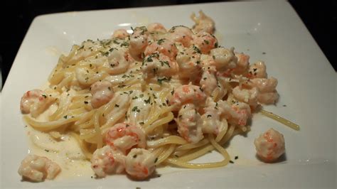 Spaghetti And Alfredo Sauce W Langostino Lobster Langostino Recipes